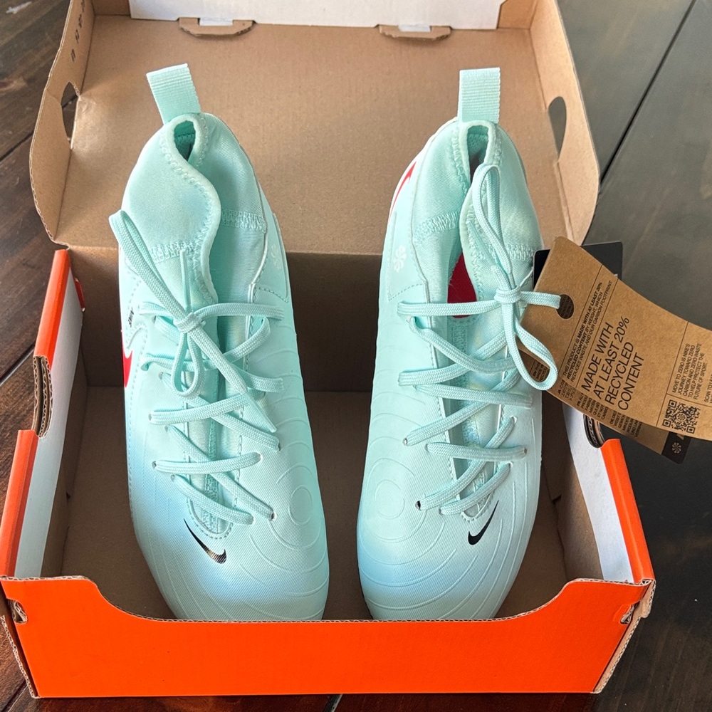 Nike Youth JR Phantom in mint/atomic red